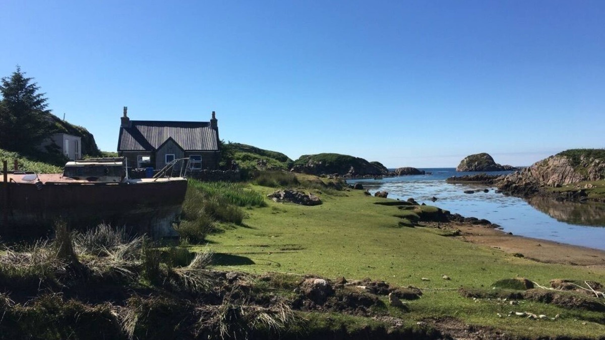 Uisken Cottage | Idyllic Hebridean Island Retreat