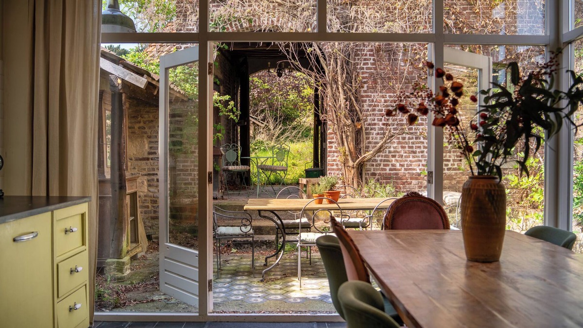 Lanaken House | Idyllic holiday home by the Meuse