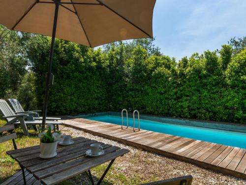 Pescia House | Idyllic Holiday Home in Pescia with Swimming Pool