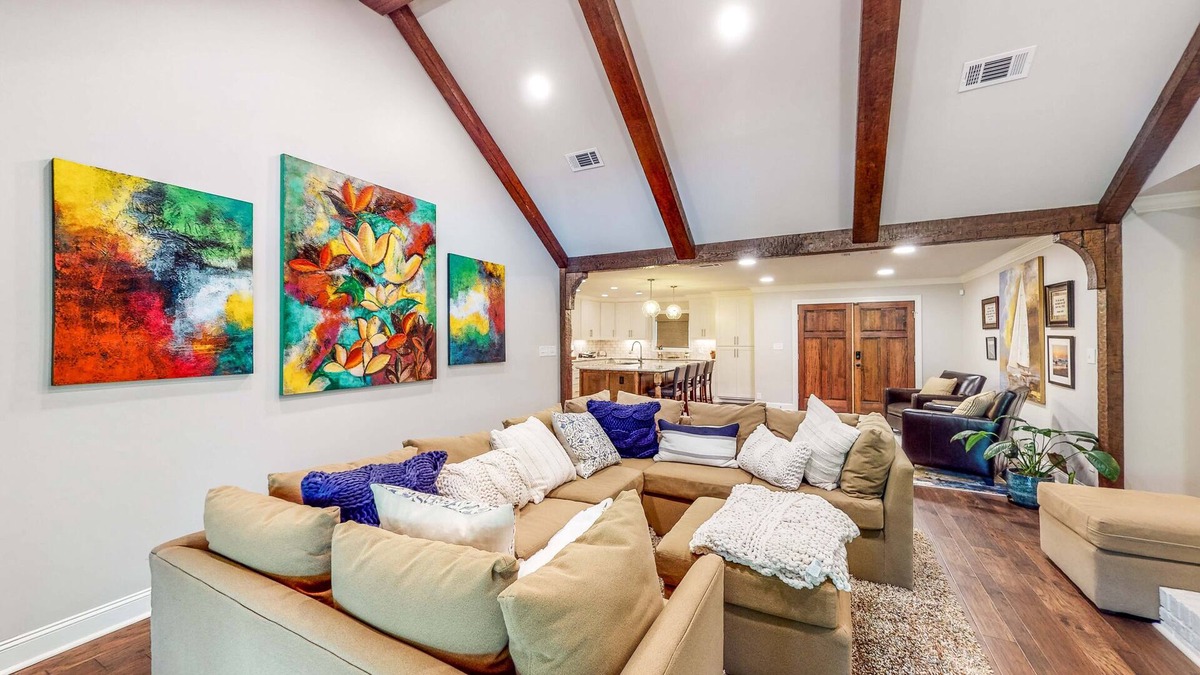 Columbus House | Idyllic Lakefront Home - Sprawling Deck & Dock