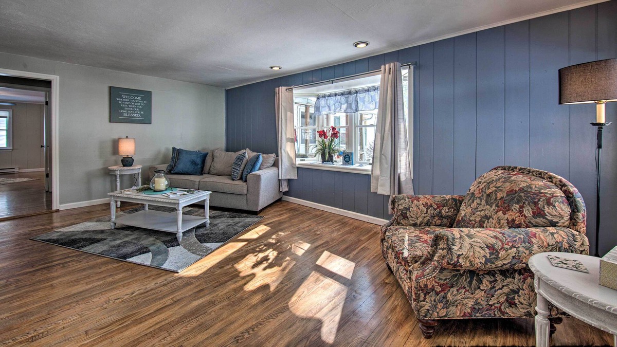 Wagontown House | Idyllic Manor Farm Cottage: 3 Mi to Chambers Lake!