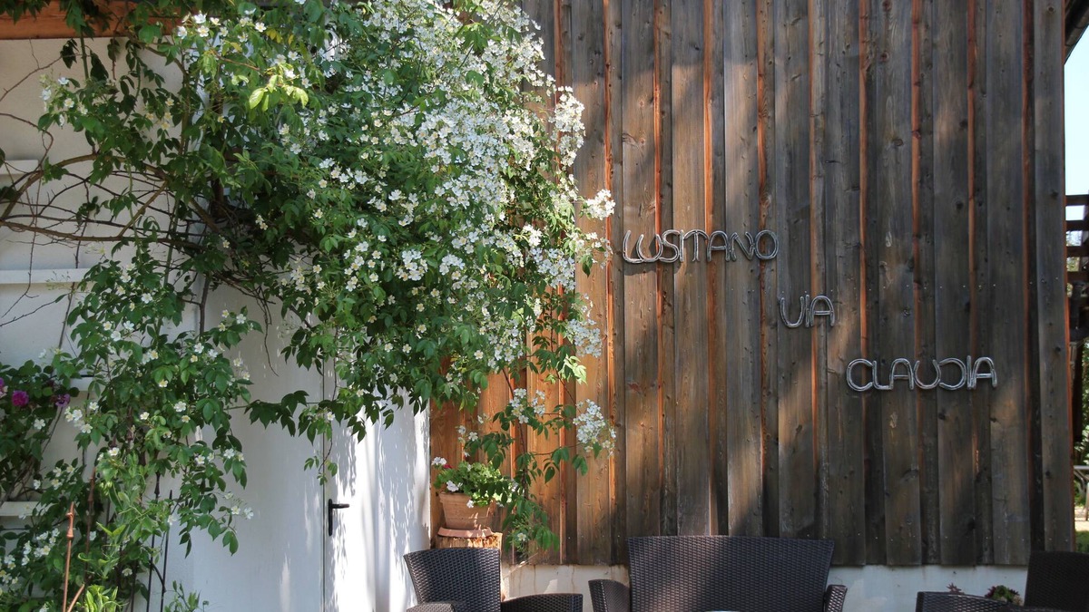 Leeder Apartment | Idyllic place in a beautiful location with Lofft character