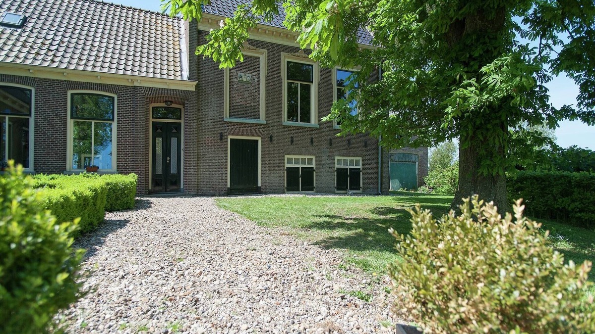 Easterlittens House | Idyllic Rural Home with Bikes