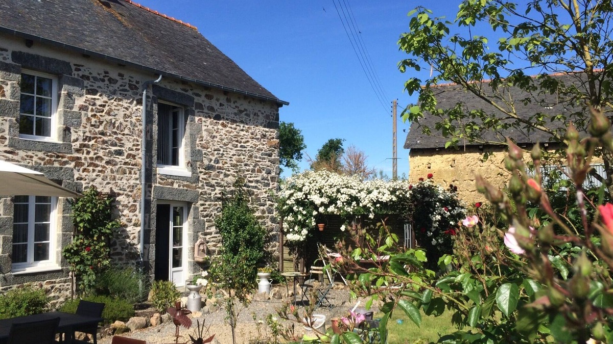 Rouillac Cottage | Idyllic rustic rural gite
