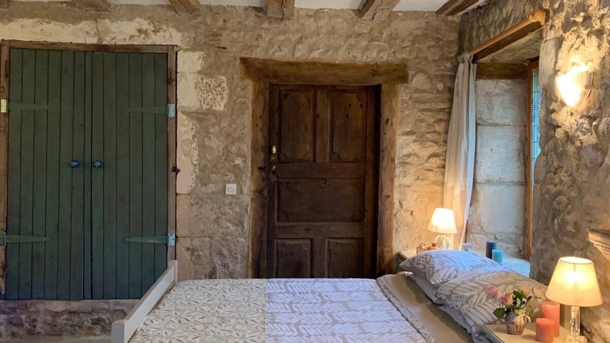 Antigny Apartment | Idyllic Studio Gite In Rural Stunning French Countryside With Pool