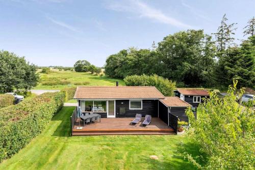 Skovmose House | Idyllic Summer House Close To Water And Nature