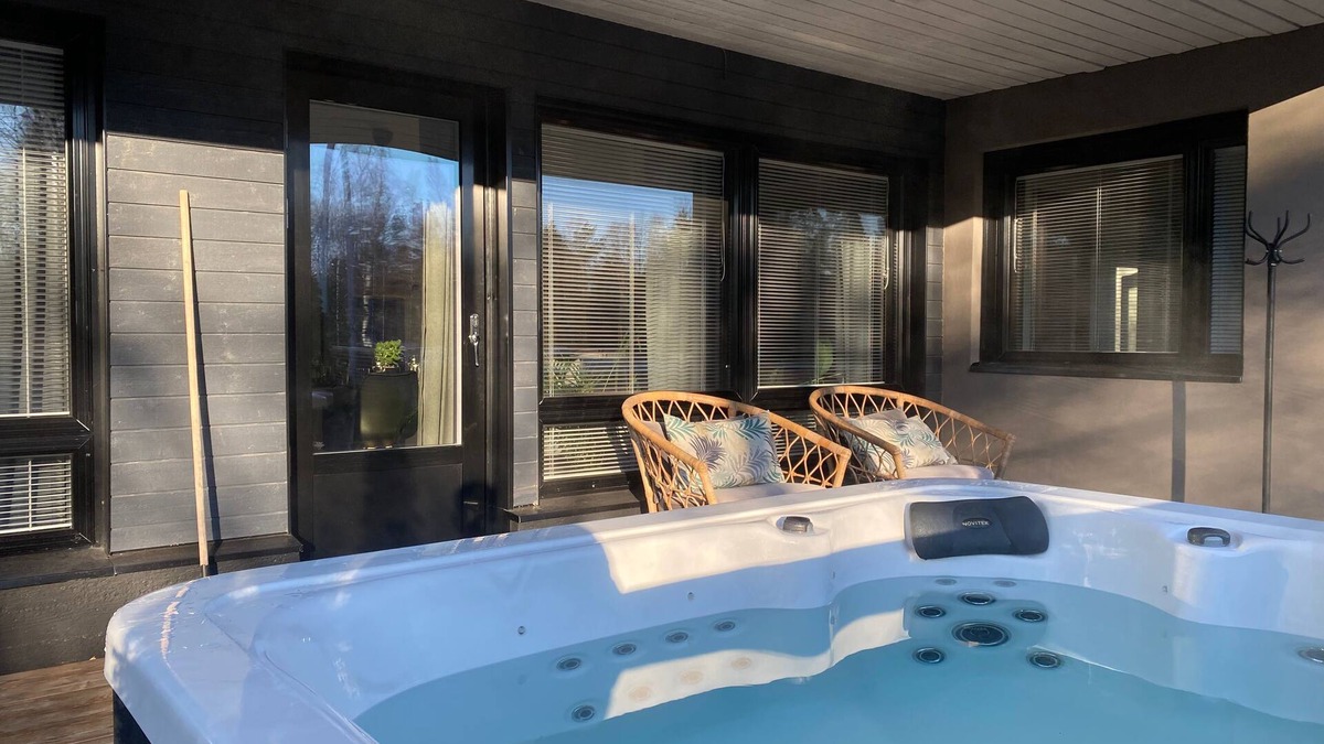Pori Villa | Idyllic Villa Unikko With Jacuzzi And Sauna