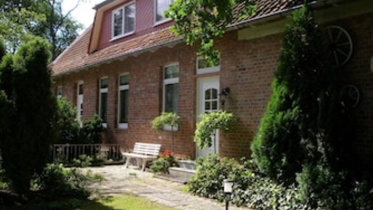 Schneeheide Other | Idyllically situated small farm with horse breeding