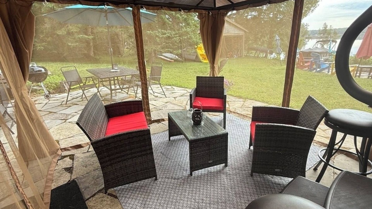 McMurrich/Monteith Cottage | If you’re looking for a lake view we have. Beautiful home right on the water!