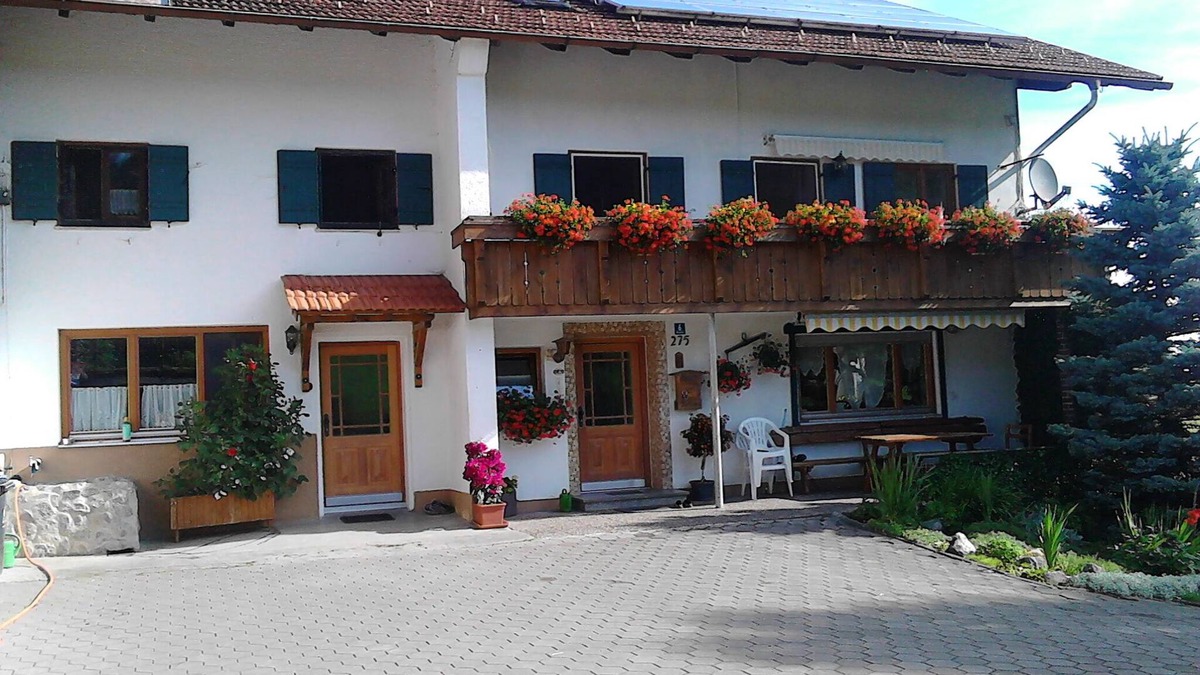 Seeg Apartment | Ihr Ferienhof am Rande der Alpen