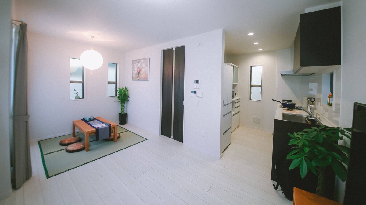 Minamiotsuka House | Ikebukuro business district / 8 min walk from Otsuka on JR Yamanote line / newly built luxury villa / warm house with 3 bedrooms, 2 living rooms and 2 bathrooms
