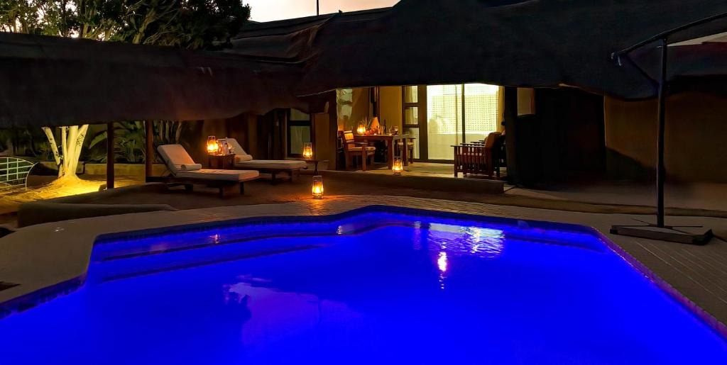 Hammanskraal Cabin | iKhaya LamaDube Game Lodge