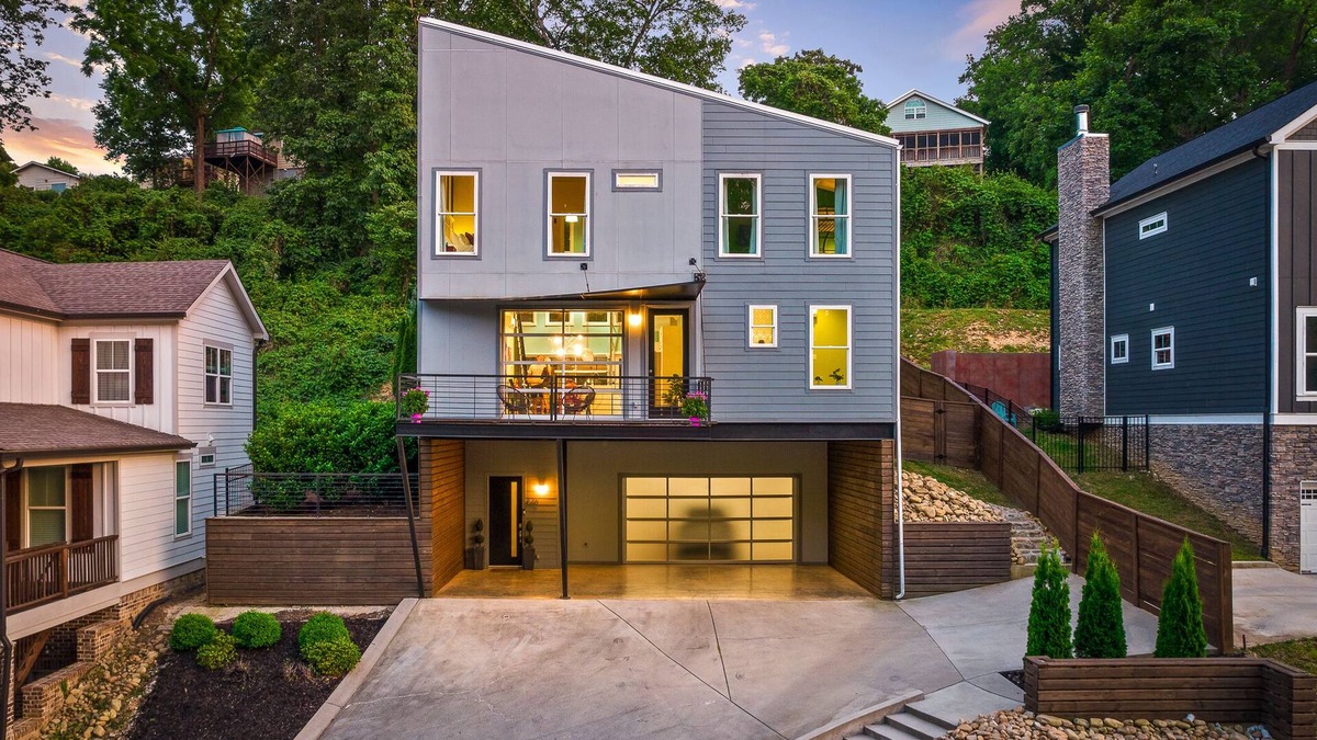 North Chattanooga House | IKONICK Properties presents The Rubik's House