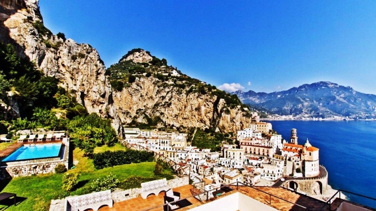 Amalfi Villa | "Il Amalfi" in Amalfi 8 To 12 Beds 16-24 Guests Pool-LUXURY VILLAS ZILIC RENTALS