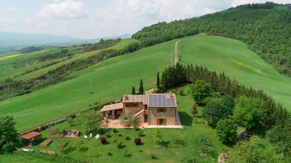 Acquapendente House | Il Casale con tre viste, a 360° panoramic view overlooking rural landscape