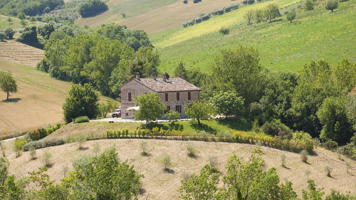 Castignano Apartment | Il Casale di Giovanna - Appartamento Menta Surrounded by nature