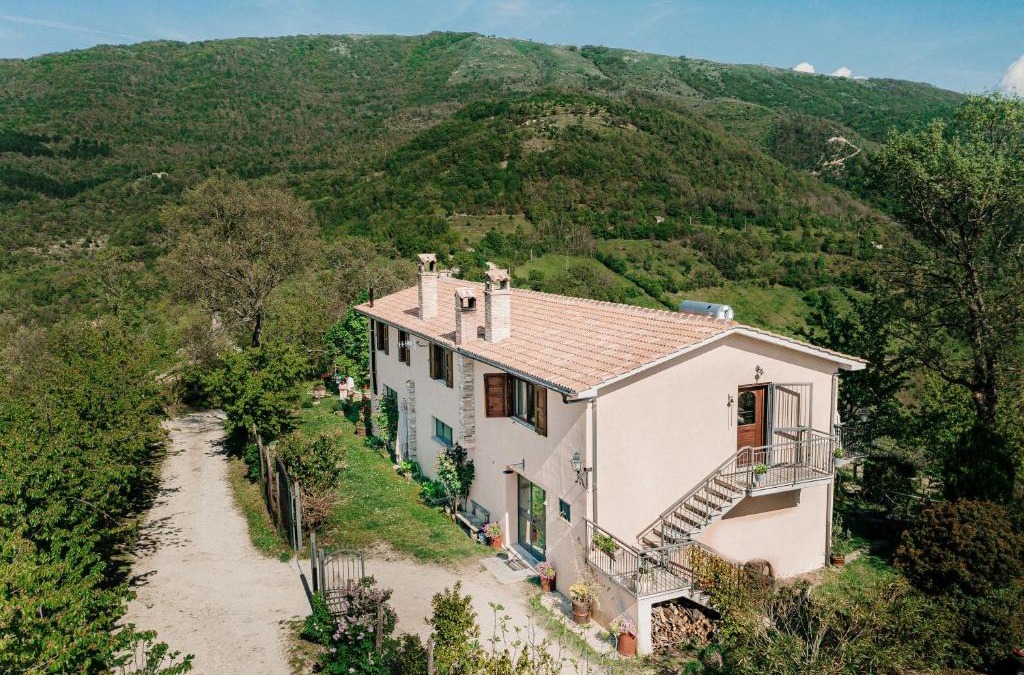 Stipes House | [Il Casale] Lago Turano quattro camere a un'ora da Roma