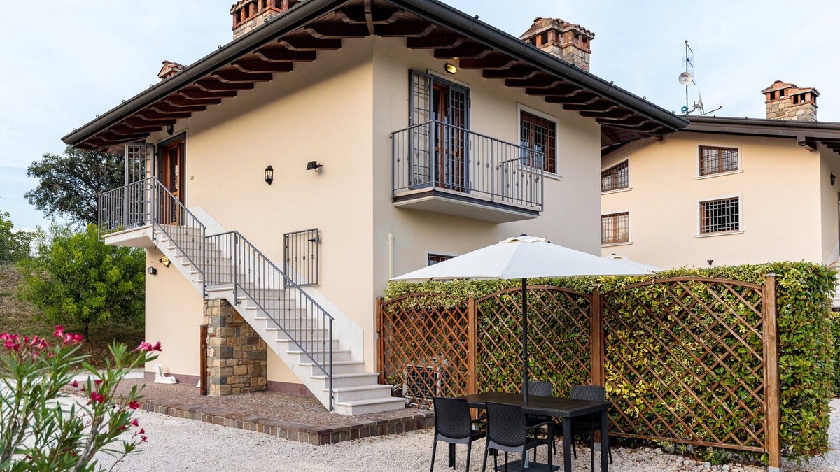 Lonato del Garda Apartment | Il Casale Lonato Stella