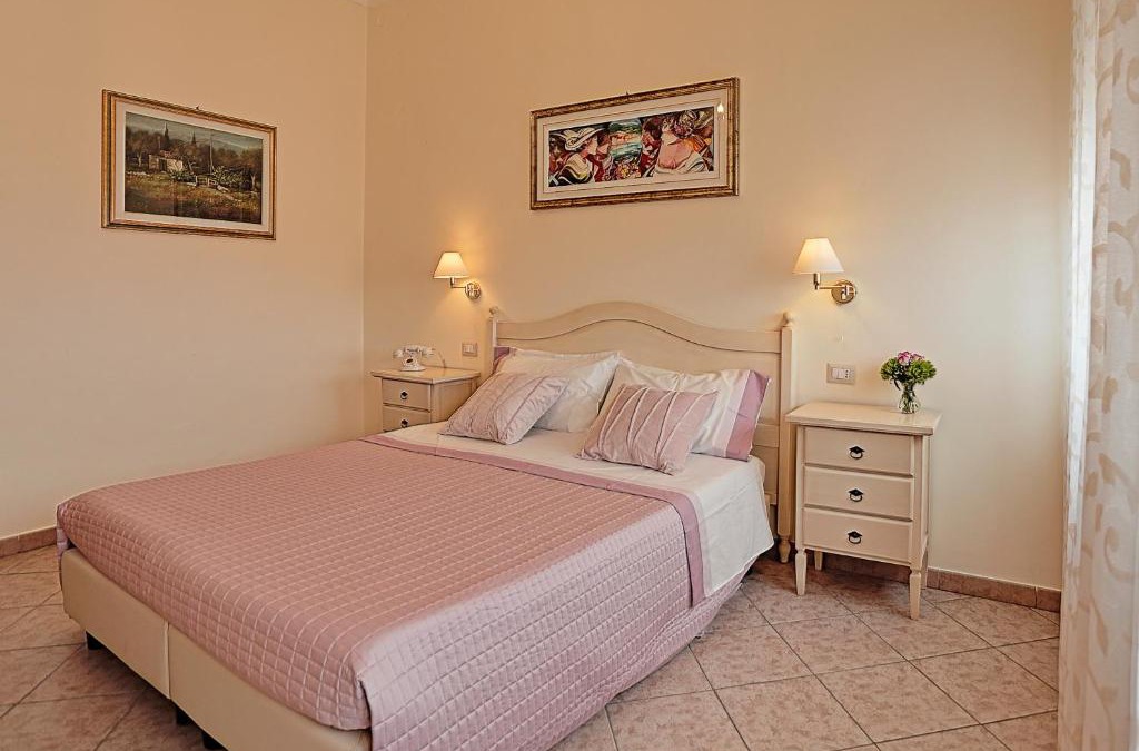 Santa Caterina House | il Castello Guest House