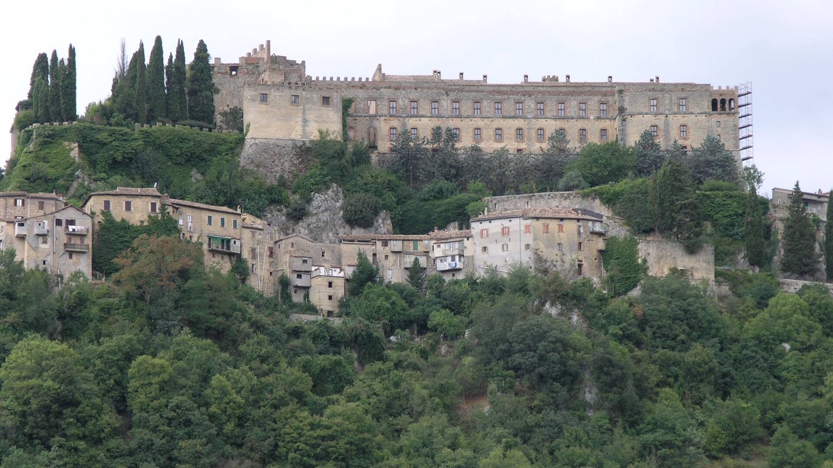 Rocca Sinibalda House | Il Castello