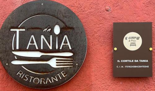Zanica House | Il cortile da Tania