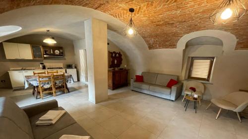 Boves Apartment | Il cortile
