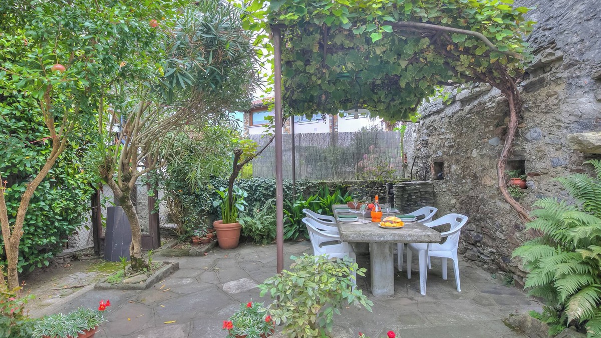 Brovello Apartment | Il Cortiletto di Marina Pet Friendly, Brovello Carpugnino, Italy