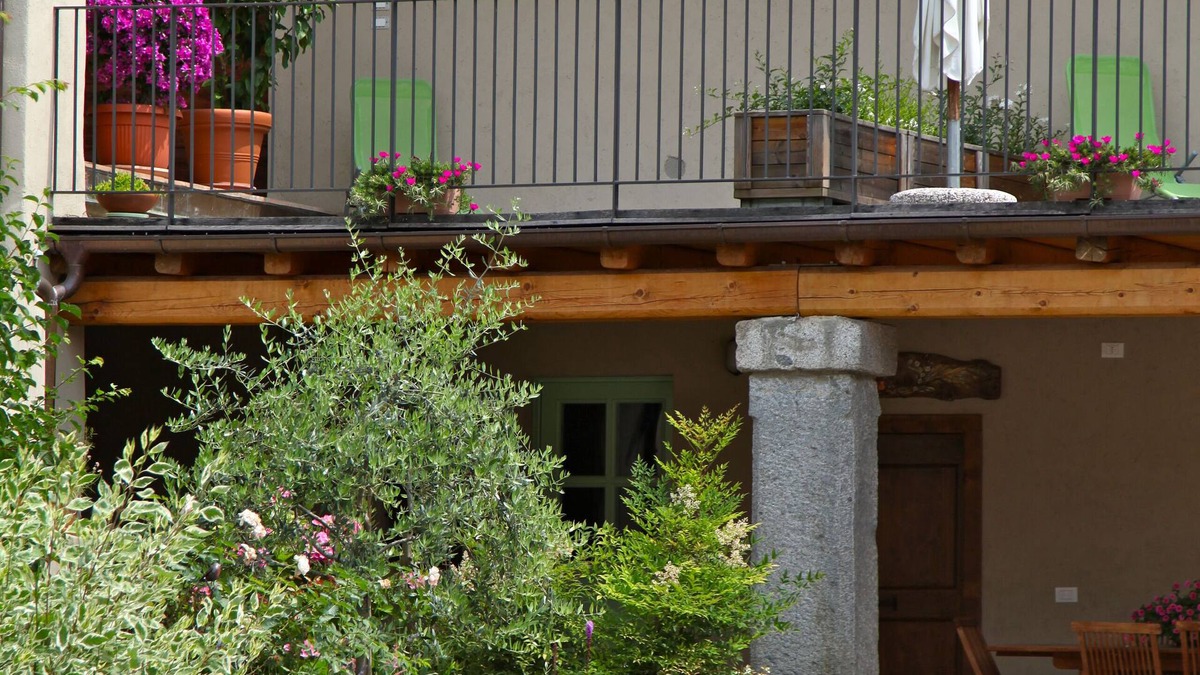 Roe Apartment | Il Dosso - apartment in the hills of Salò - LAKE GARDA