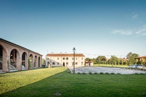 Mantua House | Il Gesuita
