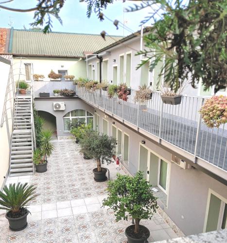 Lissone Apartment | Il Giardino degli Ulivi P1