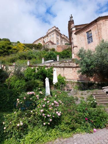 Guarene Apartment | Il giardino di Olivia
