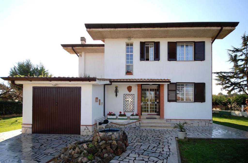 Bella Farnia House | Il Grifo