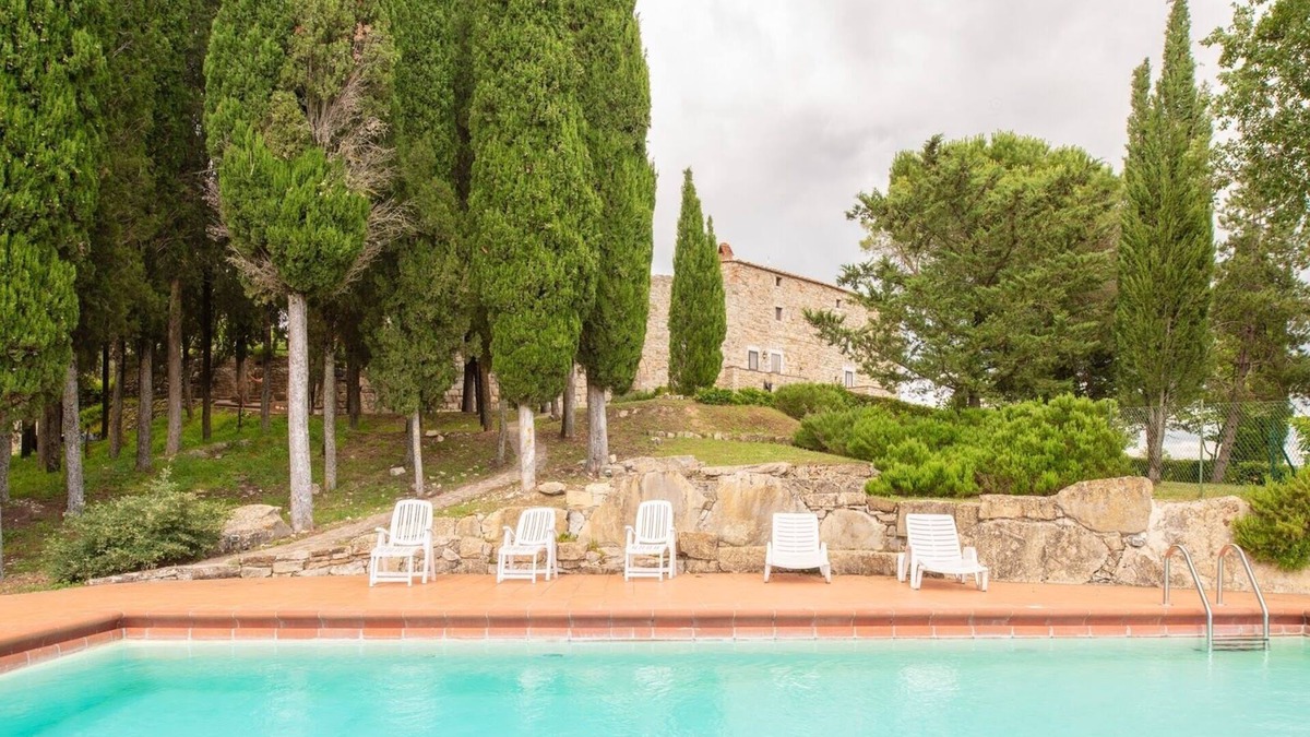Gaiole in Chianti Villa | Il Nibbio In Gaiole in Chianti, Tuscany