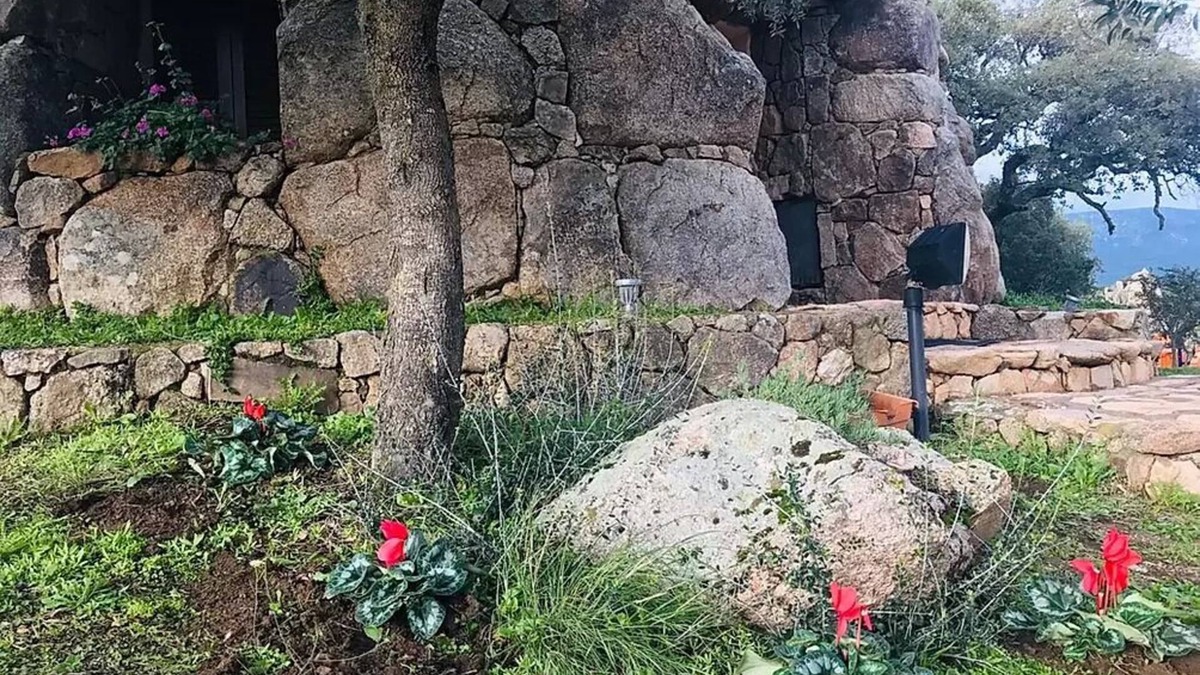 Oschiri Bed & Breakfast | Il Nuraghe Del Lago Coghinas