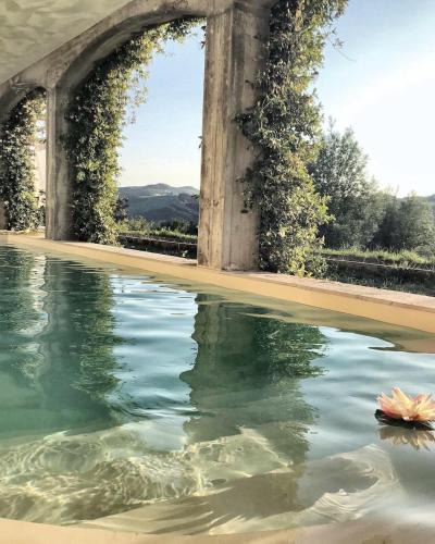 Montecalvo Versiggia Bed & Breakfast | Il Sassoscritto Bed and Breakfast