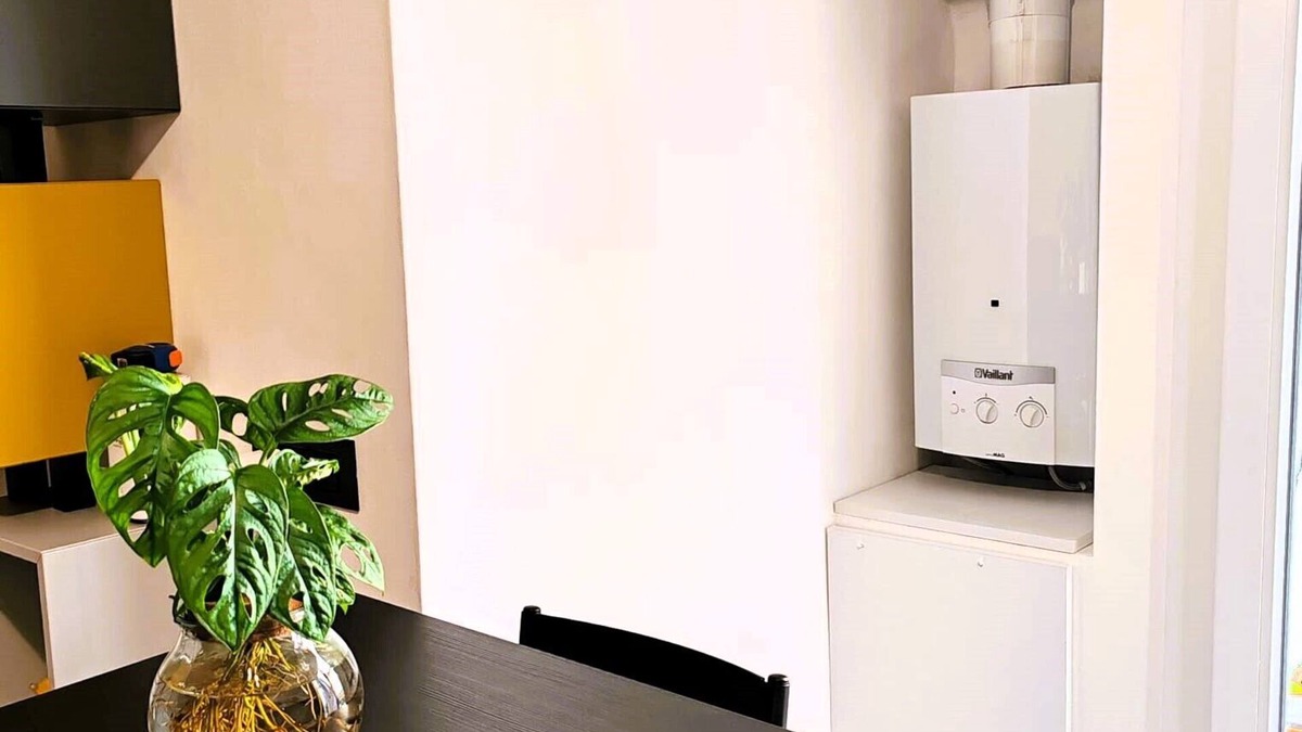 Niguarda Apartment | Il Terrazzo di Bicocca M5 apartment in brilliant Milano with WiFi, AC