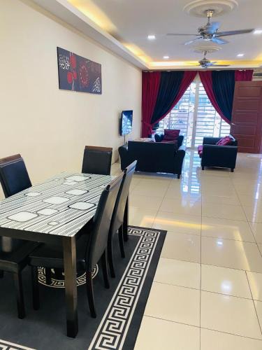Kampung Paroi House | Ila Homestay