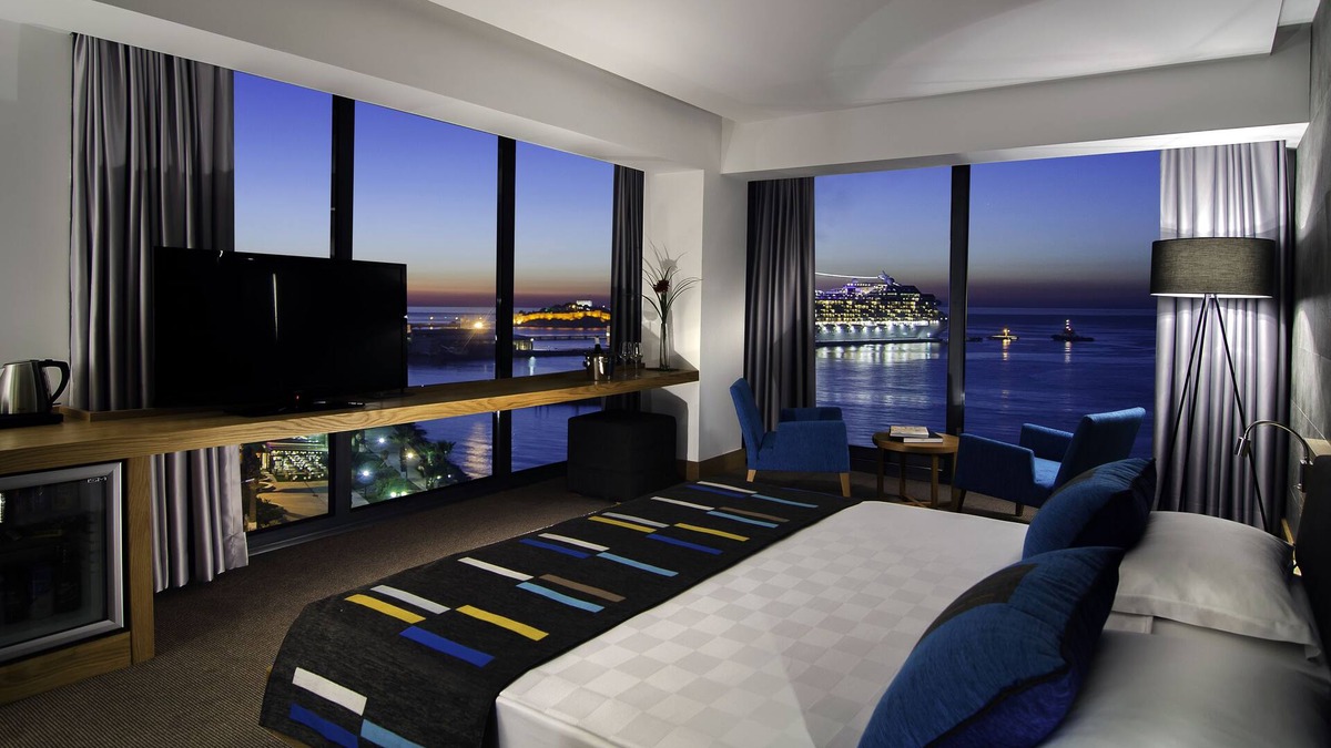 Kusadasi City Centre Hotel | Ilayda Avantgarde Hotel