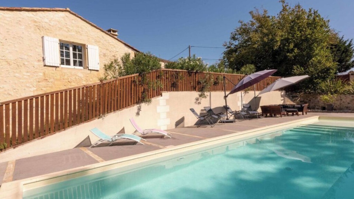 Rauzan House | Ilot Vignes Rauzan Gîte near Saint-Émilion/8 air-conditioned rooms/8 bathrooms