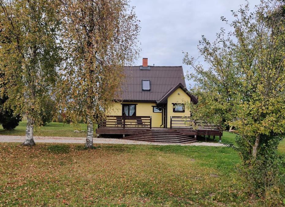 Turi House | Ilvese Cottage Lintsi jõe kaldal
