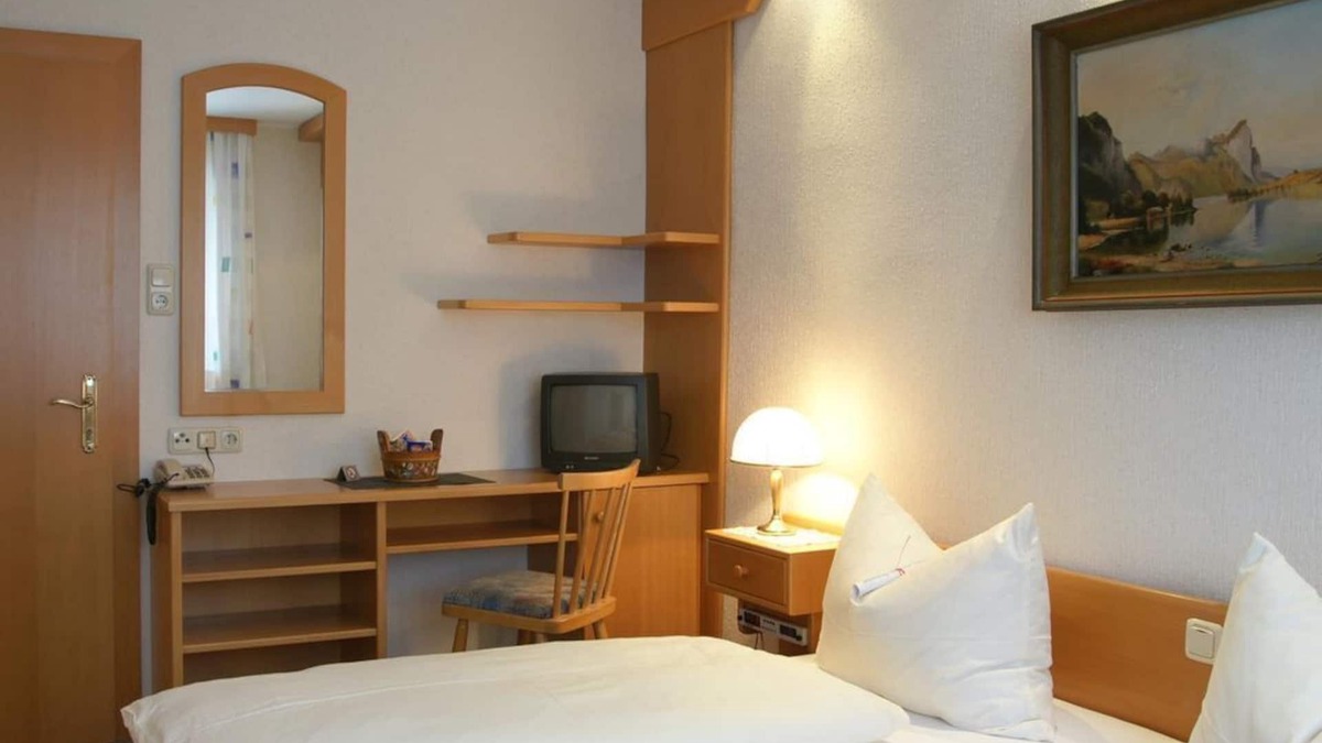 Esternberg Bed & Breakfast | Ilz 1, double room shower/WC - Gästehaus Donautal - Donausteig and bett+bike