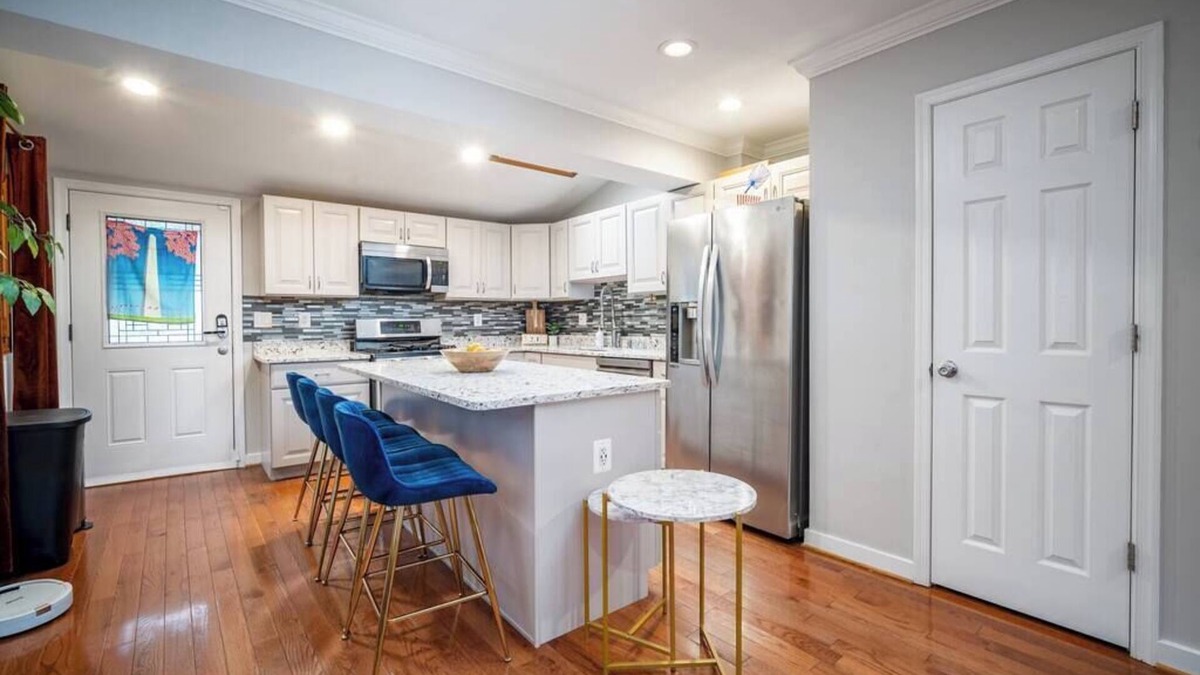 Bellevue House | Imagination Oasis: Where Ideas Come to Lifen