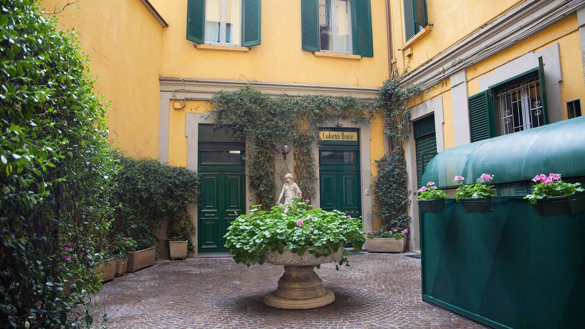 Magenta House | IMHOME - Cadorna House