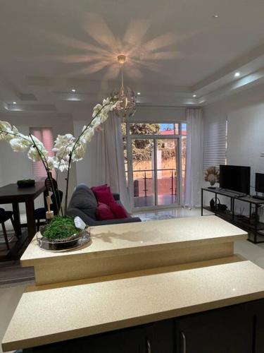 Barbican Apartment | Immaculate 1 bedroom-Liguanea