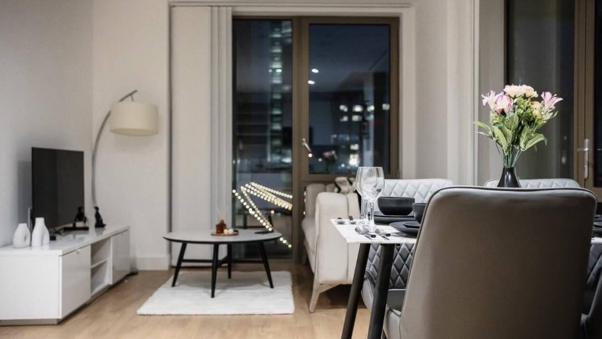 Poplar Apartment | Immaculate 2-Bed Apartment in Canary Wharf