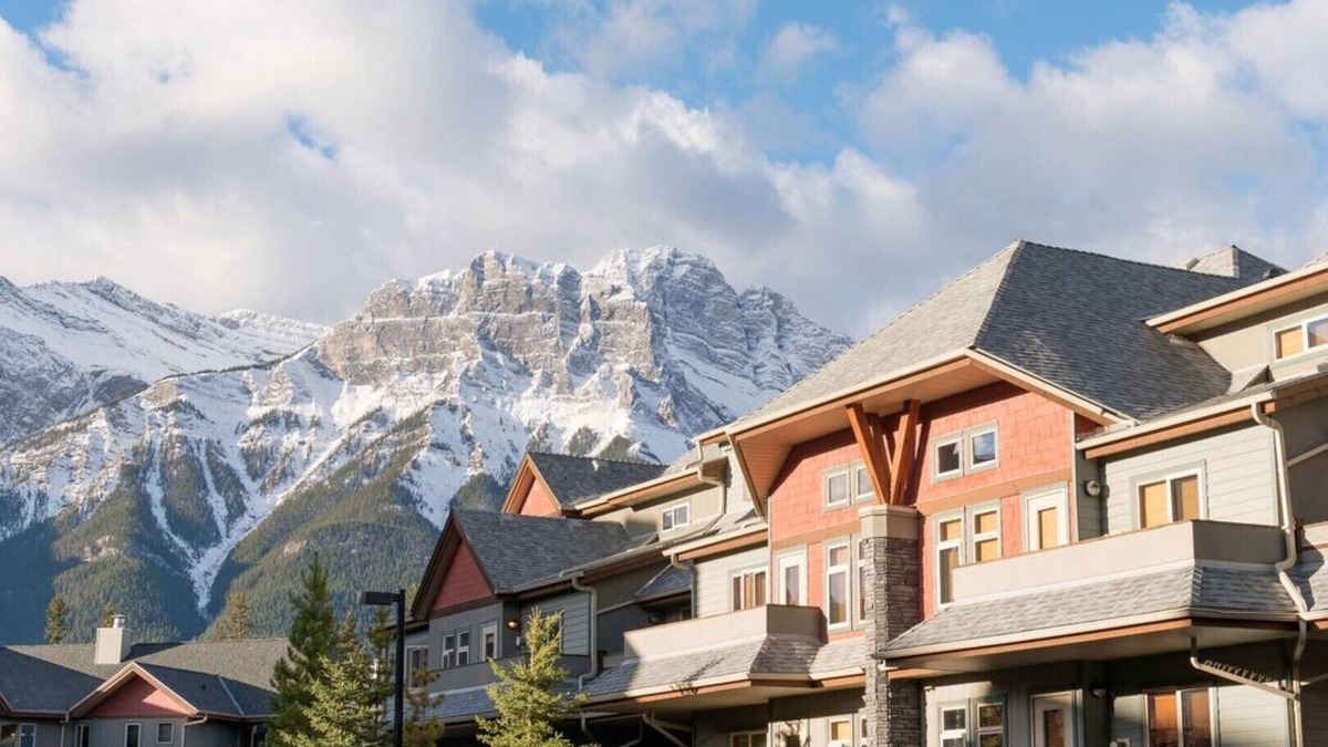 Canmore Condo | Immaculate 2Bdr Condo- Perfect Mountain Getaway