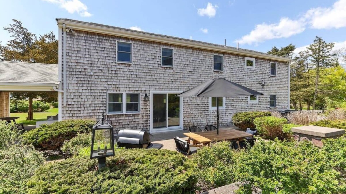 Pocasset House | Immaculate Home, 2 Acres, Short Walk To Beach!