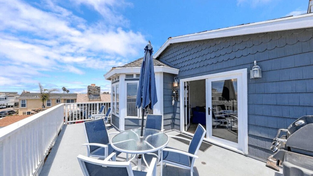 West Newport Condo | Immaculate Home-Away-From-Home! Fantastic Oceanview Deck | Darling Interior | A Newport Standout!