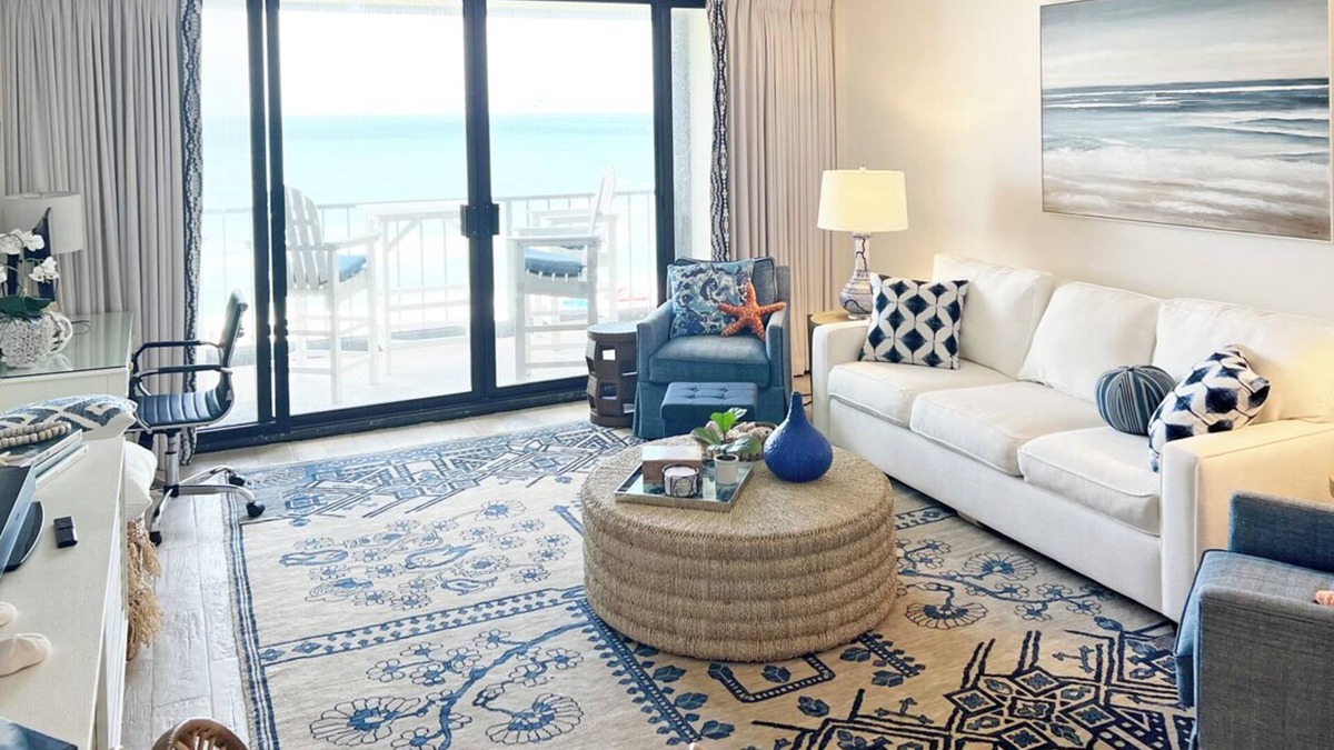 Wrightsville Beach Condo | Immaculate ocean front condo in Station One!