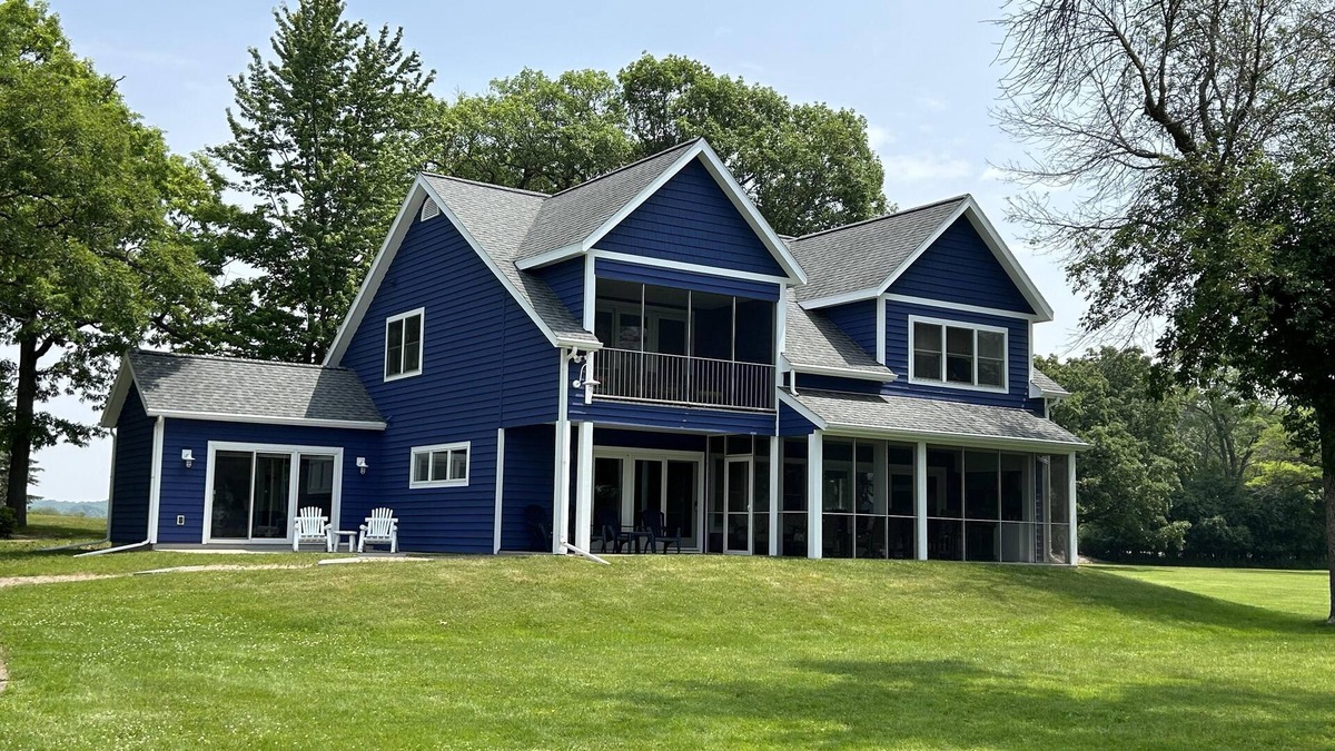 Green Lake House | Immaculate, Spacious Gem close to town
